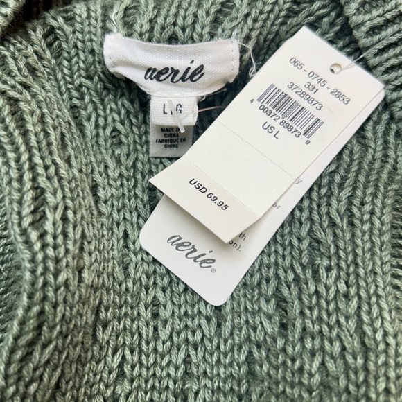 Aerie Oversized Chunky Cable Knit V-Neck Sage Green Sweater Size Large NWT - Picture 3 of 7